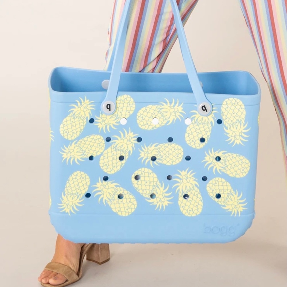Bogg Large pineapple print tote